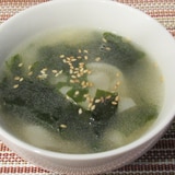 わかめスープ